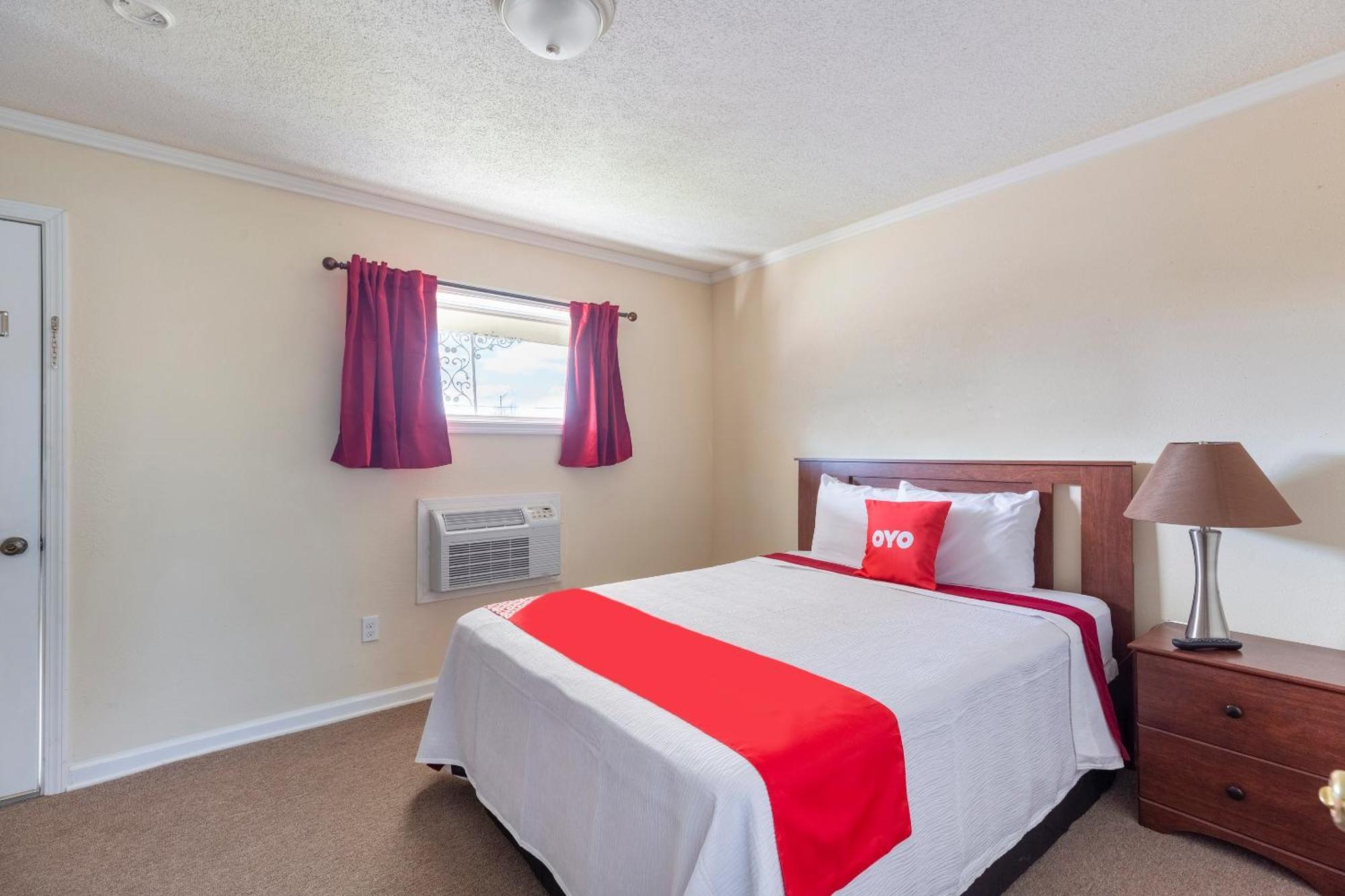 Oyo Hotel Cave City Ky Bagian luar foto