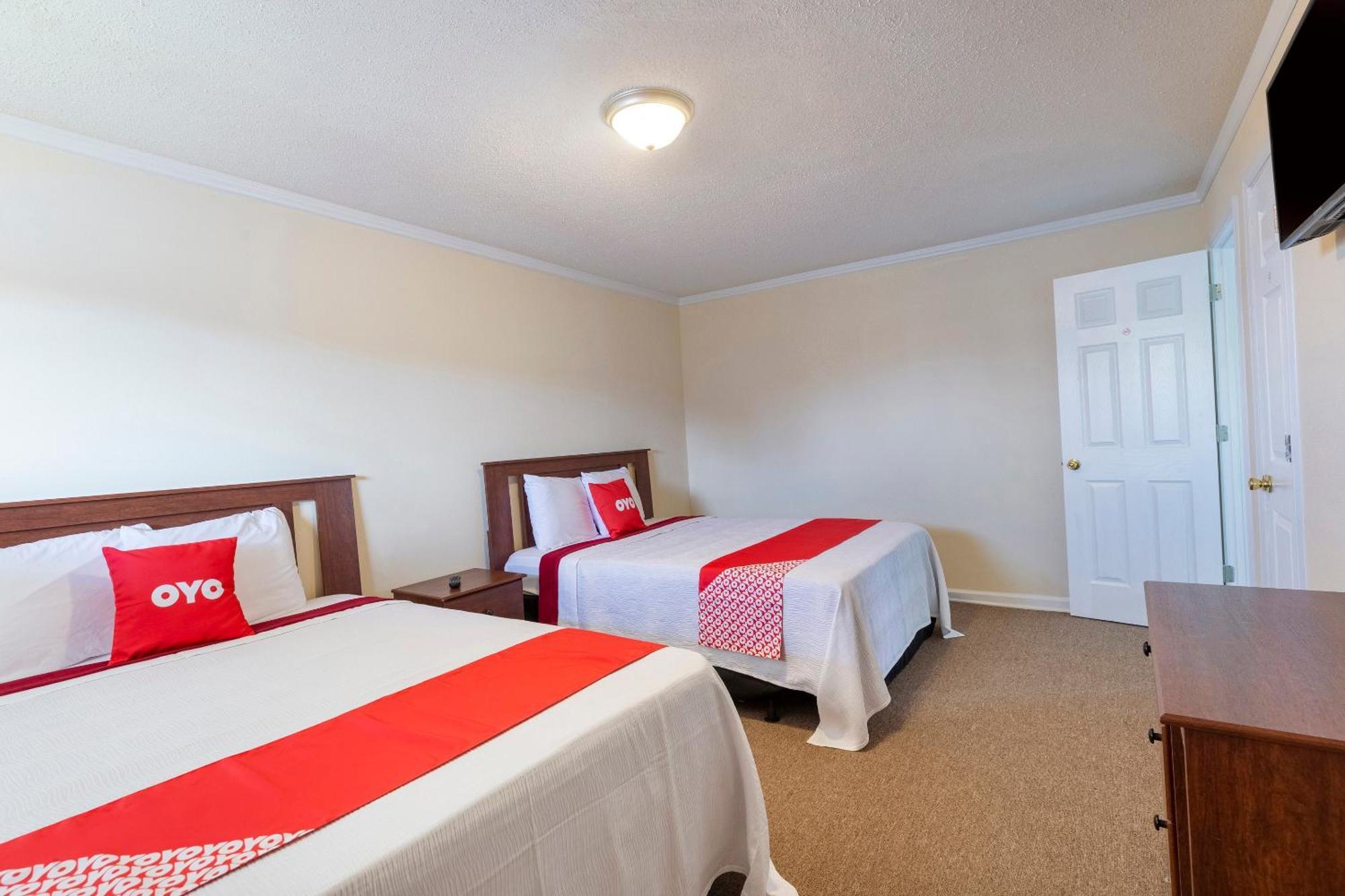 Oyo Hotel Cave City Ky Bagian luar foto