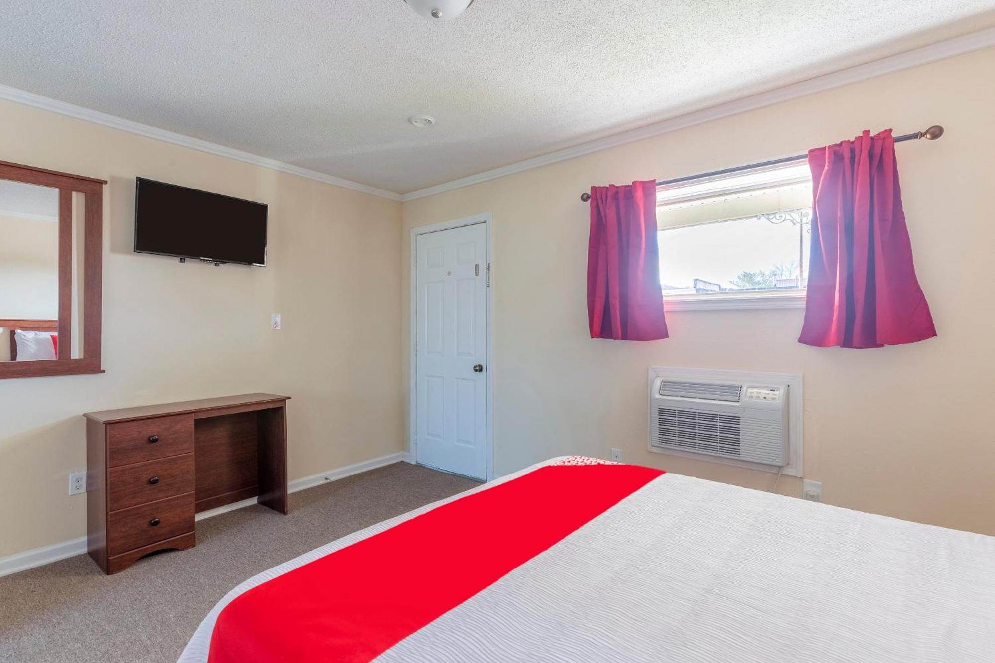 Oyo Hotel Cave City Ky Bagian luar foto